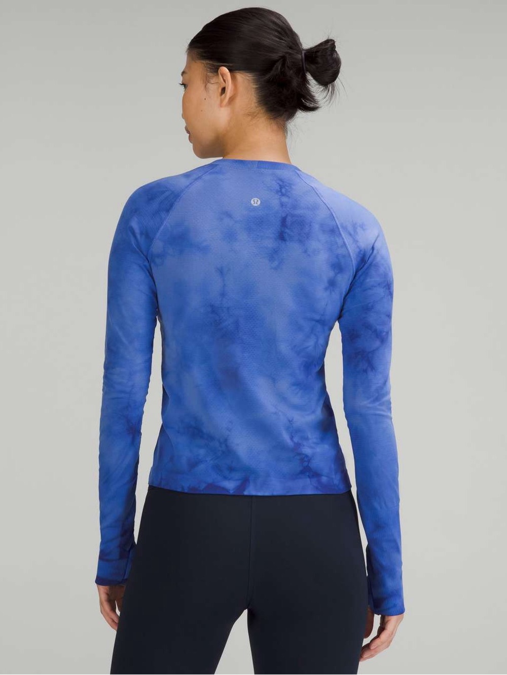 Lululemon Swiftly Tech Long Sleeve
Shirt 2.0 *Race Length in Marble Dye Psychic